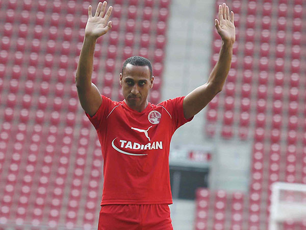 "שחקנים מקצוענים והישגיים", ראדי