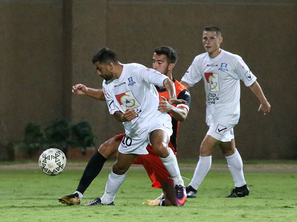 סיראז' נסאר. שחקני ההתקפה התבקשו לסייע להגנה (יוסי שקל)