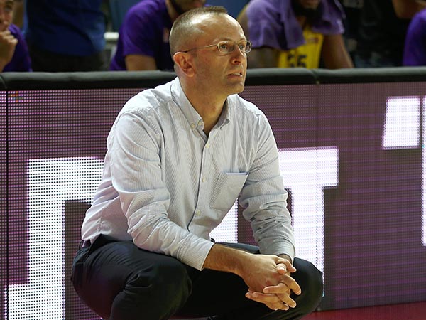 שמיר. קבוצתו תצליח לשפר את בעיית הריבאונד?