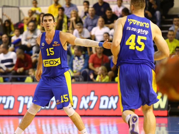 המצטיינים של מכבי ת"א. כהן ופראחוסקי (צילום: מנהלת הליגה)