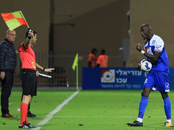 עכו תשים את הפארסה בצד? (ערן לוף - סוכנות ג'יני)