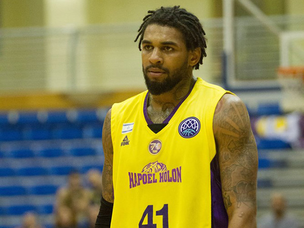 יצא מוקדם בעבירה חמישית. רייס (FIBA)