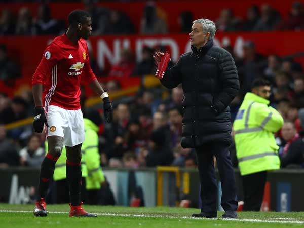 מי יהיה הכוכב הבא שינחת באולד טראפורד? (Getty)