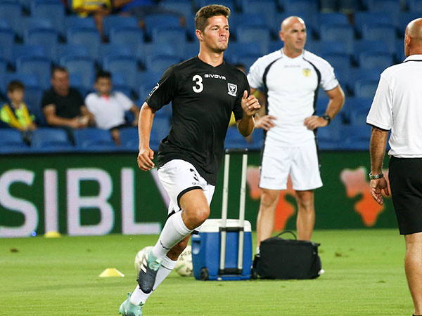 יחסר לבן זקן. קלטינס (צילום: דני מרון)