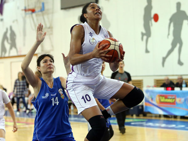 6 שחקניות בספרות כפולות. רמת חן (אודי ציטיאט, מנהלת ליגת אתנה ווינר לנשים)