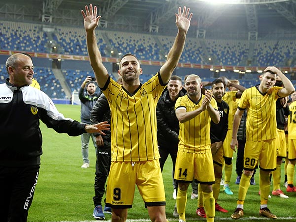 מסוגלת לקחת את התואר? בית"ר (אלן שיבר)