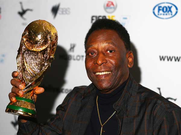 3 גביעי עולם עם ברזיל. פלה (Getty)