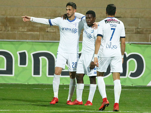 האסלבינק הרשים עם שער ובישול (יוסי שקל)