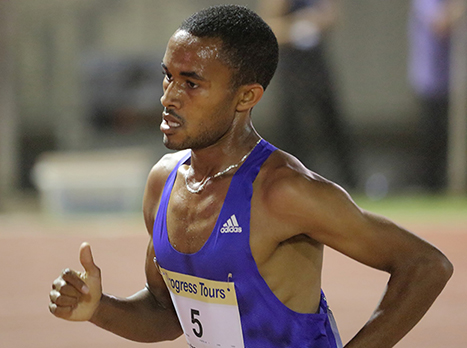 טפרי. שיפר את השיא ב-16 שניות