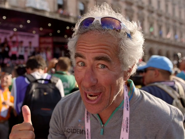 האיש שהביא לכאן את הג'ירו. אדמס