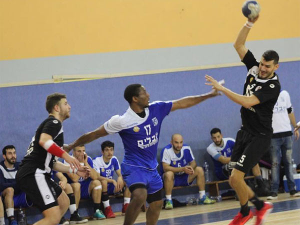 ההגנה של חולון עשתה את ההבדל (צילום: מני אלגריסי, הפועל אשדוד)