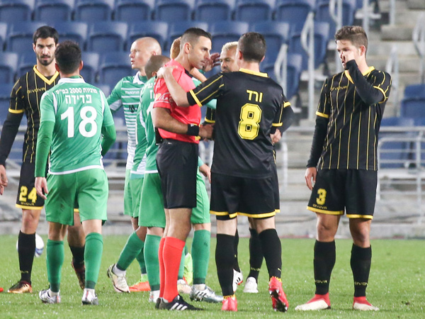 בבית"ר מעדיפים לא לקבל את אחת החיפאיות בחצי (דני מרון)