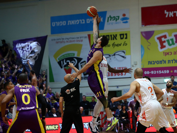 משחק מסקרן בלב המושבה הסתיים בנוקאאוט גדול של חולון (מנהלת)