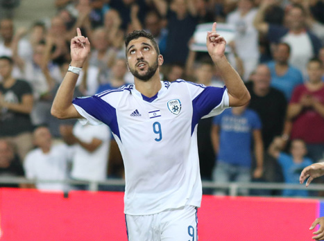 החלוץ מוכן להתמודדות מול מסי (דני מרון)