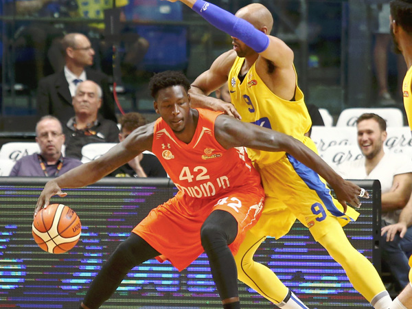 משחק מפלצתי של זאנה לא הספיק הפעם (צילום: אלן שיבר)