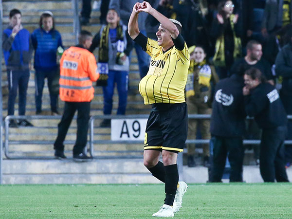 יחזור לחיפה? ורד (אלן שיבר)