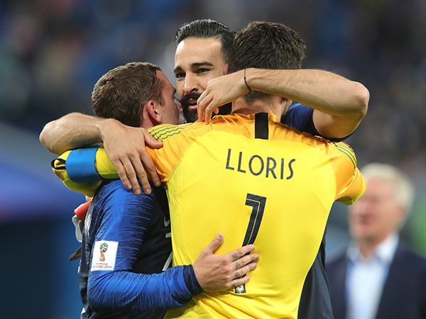 90 דקות מהגביע. צרפת חוגגת (getty)