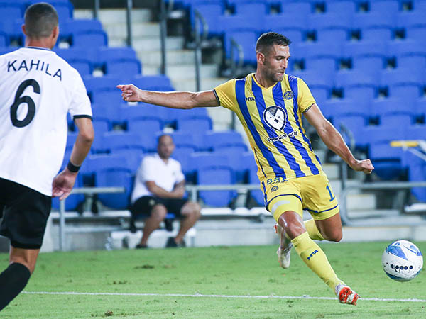 שכטר. עדיין חלוד (דני מרון)