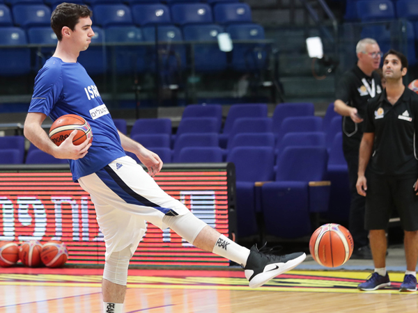 כהן מתכונן (דני מרון)