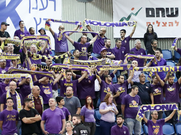 אווירה נהדרת בקונכיה (מנהלת הליגה)