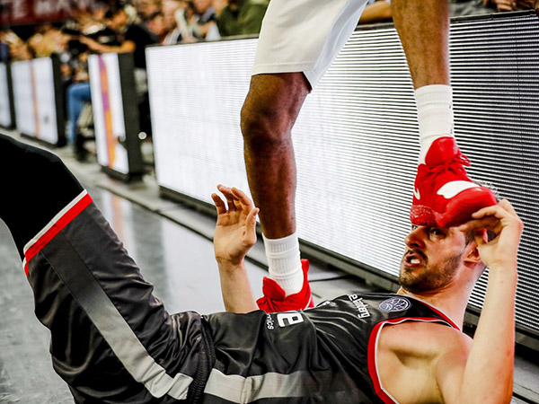 גברו על הגרמנים (FIBA)