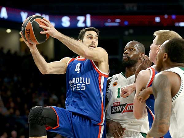 בלבאי במדי אנדולו, מגיעים דרוכים למכבי (getty, Onur Coban Anadolu Agency)