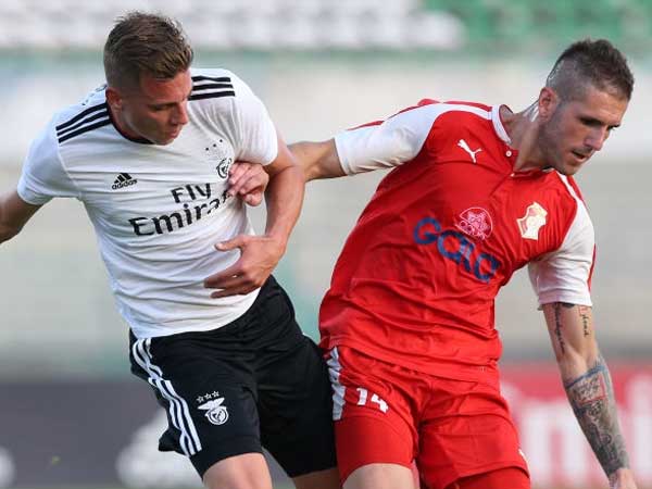 כבש 12 שערים העונה. ווקאנוביץ' (מימין) (Gualter Fatia, Getty)