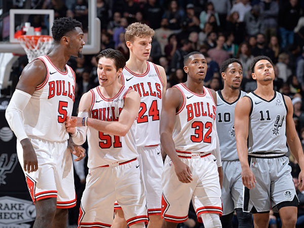 סנסציה בטקסס (צילום: Mark Sobhani/NBAE via Getty Images)