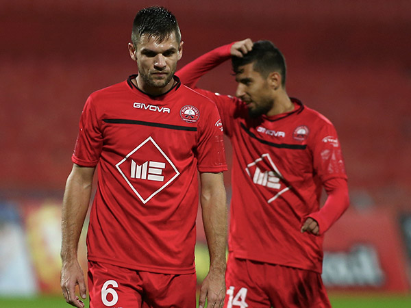 שחקני רעננה, לא ברמה של האלופה שבדרך (אלן שיבר)