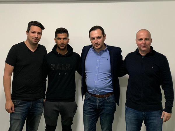 עונה ראשונה מעבר לים. גוזלן וסוכניו