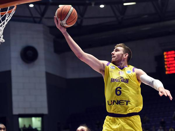 קליין הרים את חולון במאני טיים (FIBA)