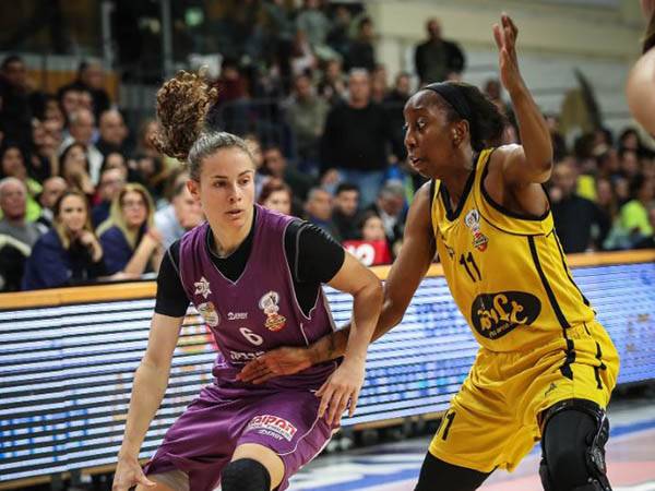 יכולת טובה שלה לא הספיקה. שפיר (איגוד הכדורסל)