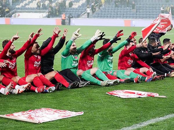"איזו קבוצה מגיעה לטדי ומשחקת פתוח?" (דני מרון)