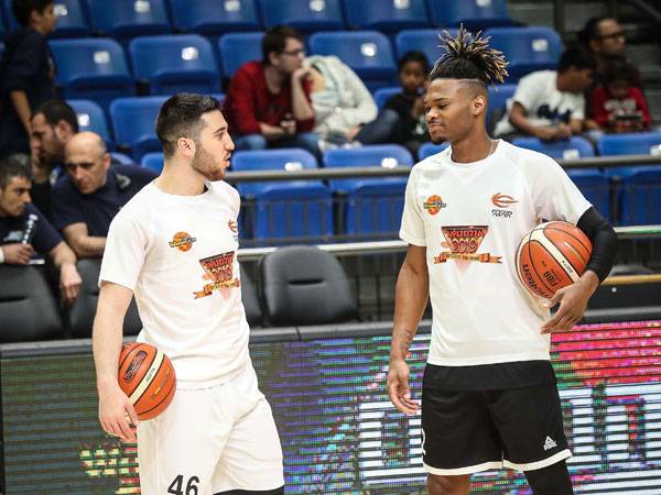 וולדן ובלאט. יתנו הצגה? (עודד קרני)