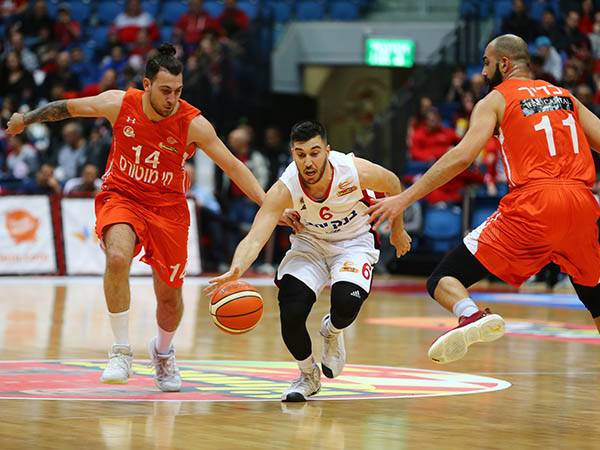 (מנהלת הליגה)