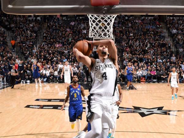 ווייט היה גדול על דנבר (צילום: Garrett Ellwood/NBAE via Getty Images)