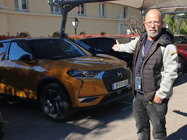 מתחילים כמו תמיד, במבחן החניה