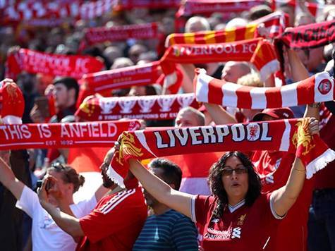 נהנו מעונה היסטורית, אך שוב ללא אליפות. אוהדי ליברפול (getty)