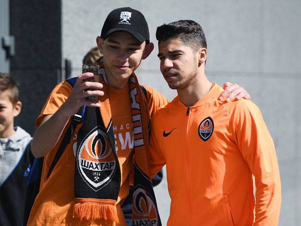 סולומון. עדיין מתאקלם (האתר הרשמי של שחטאר)