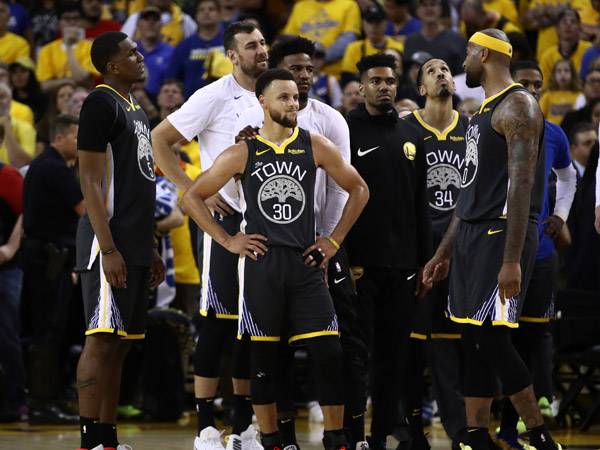 עדיין מתחת ללברון. הווריורס (getty)