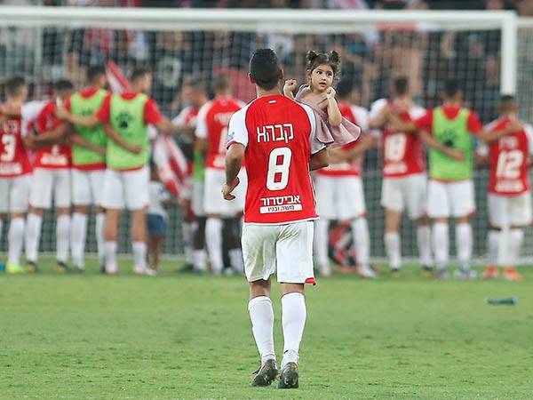 קבהא. זכה למחמאות (אלן שיבר)