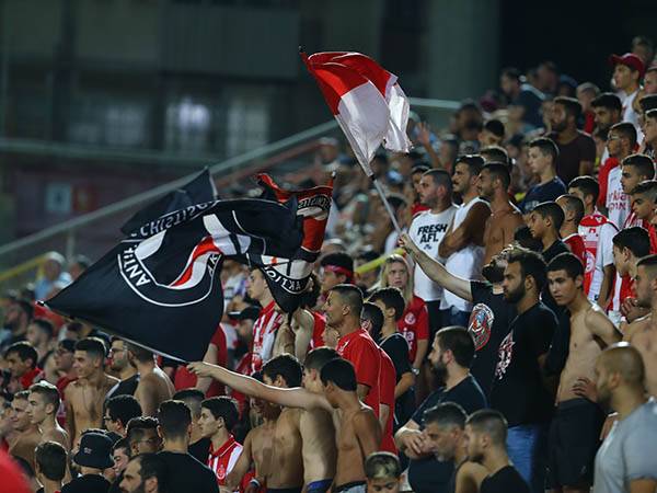 והקהל האדום הגיע במספרים מרשימים (צילום: לירון מולדובן)