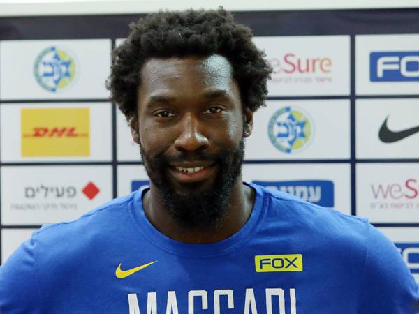 "חשוב לנו להכיר אחד את השני". האנטר באימון (צילום: אודי ציטיאט)