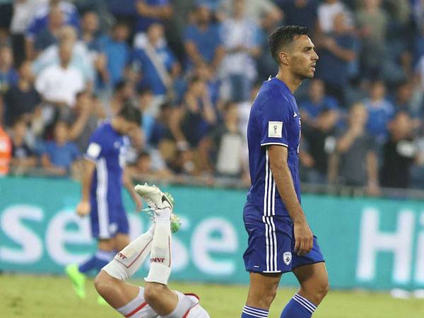 "זה יהיה סיפור טוב אחרי המשחק". זהבי במשחק הקודם מול מקדוניה, לפני שנתיים (צילום: אלן שיבר)