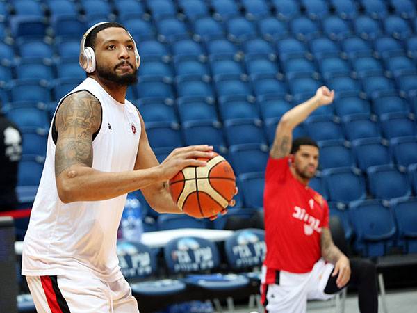 תומאס. שנה שלישית בישראל (מנהלת הליגה)