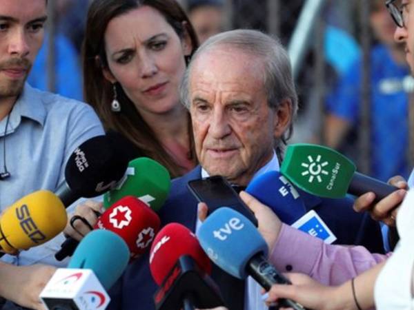 לעג וצחק על כדורגל נשים. גרסיה (צילום מסך מטוויטר)