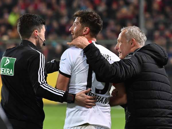 "גיבורי" האירוע. שטרייך ואברהם מתפייסים (getty)