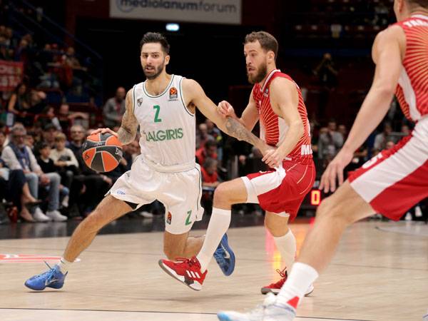 פרז מול סרחיו רודריגס. בקרוב בישראל? (GETTYIMAGES)