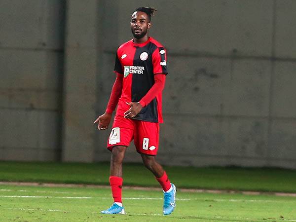 החלוץ מטוגו יחפש תחנה חדשה? קוגבניה (צילום: אלן שיבר)