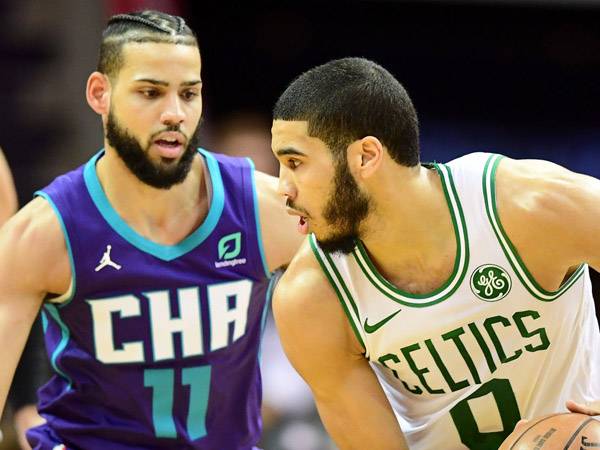 טייטום כיכב, בוסטון שייטה לניצחון (GETTY)